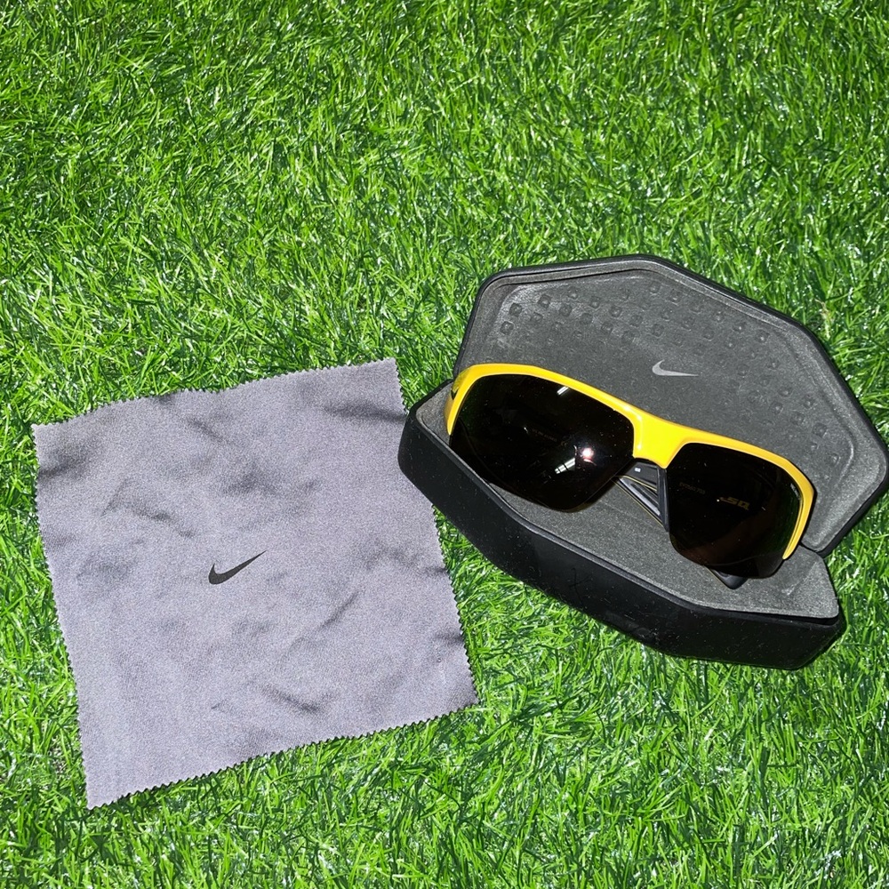 Nike max optics athletic sports sunglasses